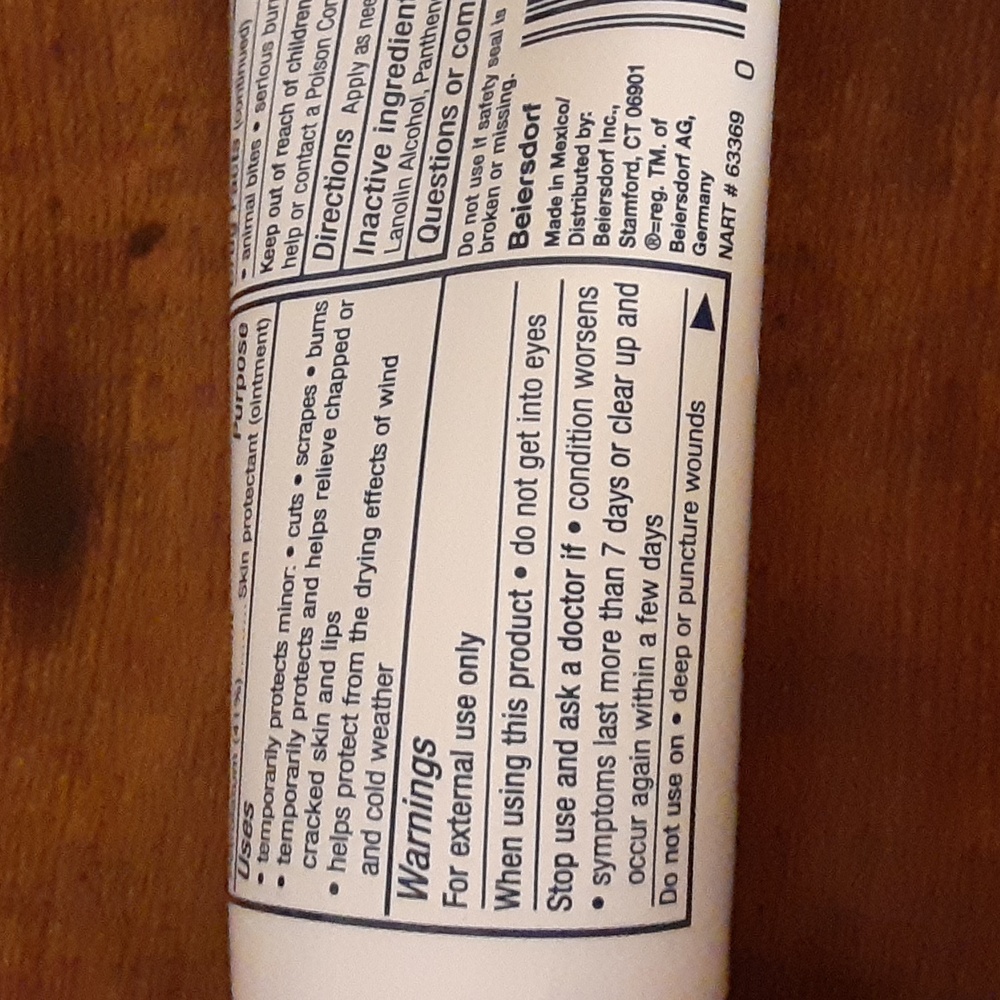 Aquaphor Healing Ointment - Picture 7 of 9